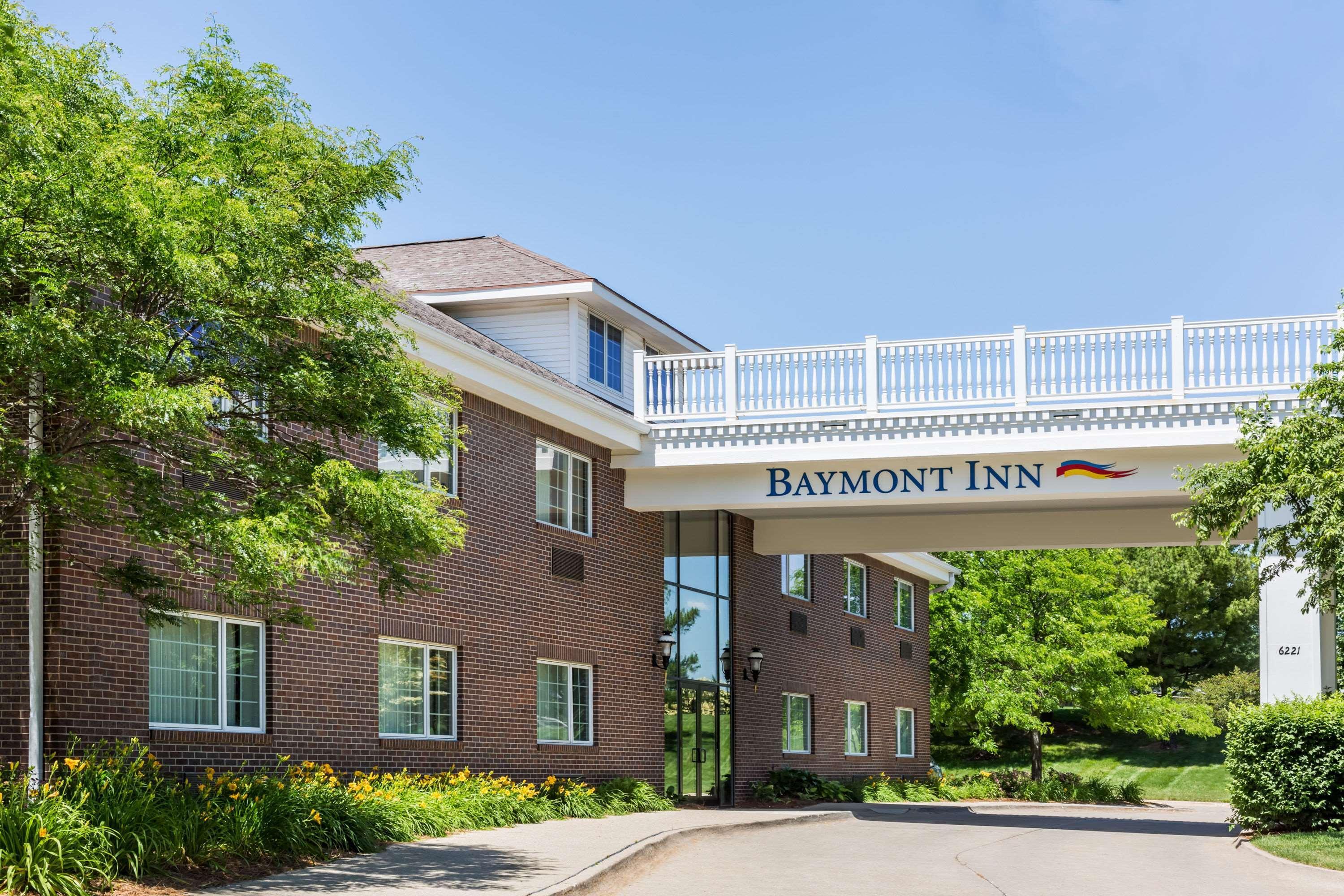 Готель Baymont By Wyndham Des Moines Airport Екстер'єр фото